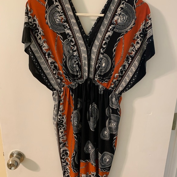 Colorful elastic waist dress. - Picture 3 of 3